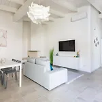 Bianca - Marlù House - Hébergement de vacances Càbras